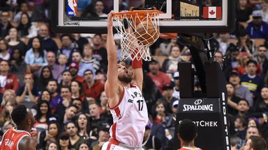 Valanciunas double-double secures Raptors No.2 seed for play-offs