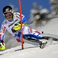 Kalnų slidinėjimo pasaulio taurės varžybų pirmą dvikovės etapą laimėjo prancūzas A.Pinturault