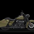 „Harley-Davidson“ pristatė tamsųjį „Road King Special“ motociklą