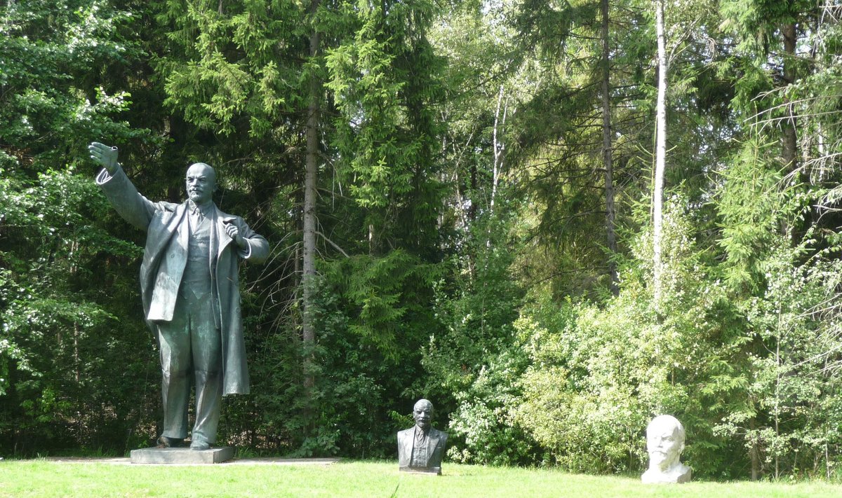 Grūto park. Lenin statue that stood in Vilnius