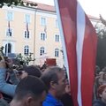 Latvijoje proteste prieš privalomą skiepijimą buvo pastebėta agresyvių ir provokuojančių veiksmų