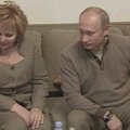 Putinai viešu pasirodymu pademonstravo savo santuokos tvirtumą