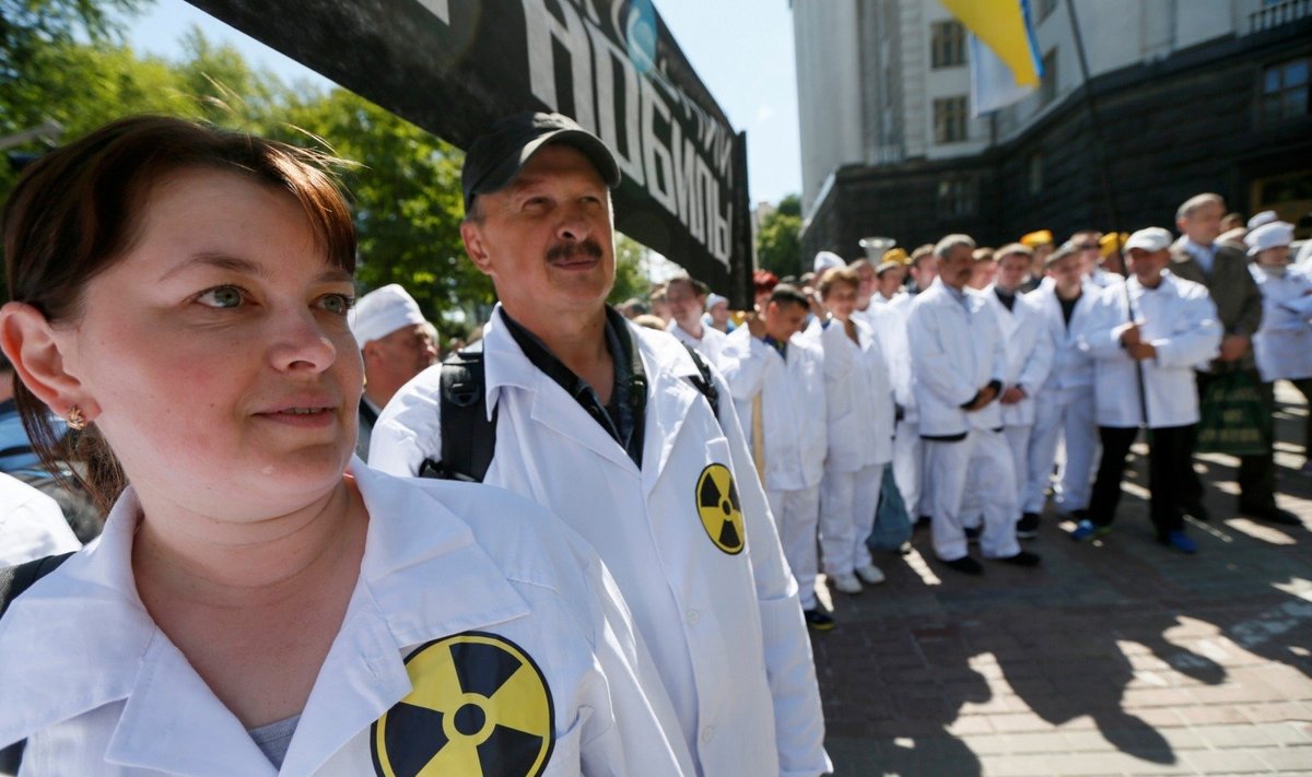 Černobylio atominės elektrinės darbuotojai