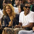 Jay-Z ir Beyonce savo dukrai už 1 mln.dolerių nuomoja prabangų kambarį sporto arenoje
