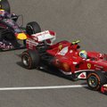 „Ferrari“ sukritikavo padangomis nepatenkintą „Red Bull“ ekipą