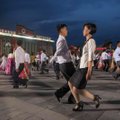 Po raketos paleidimo – šėlsmas Š. Korėjoje: šokiai gatvėje ir grasinimai paversti Vašingtoną pelenais