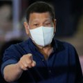 Duterte tik juokavo, kai pasiūlė skiepyti miegančius filipiniečius