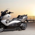 BMW atstovai jau skelbia motorolerių sezono pradžią
