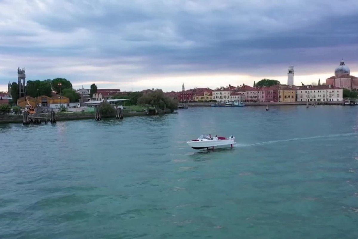 Le barche elettriche volanti potrebbero essere la salvezza di Venezia