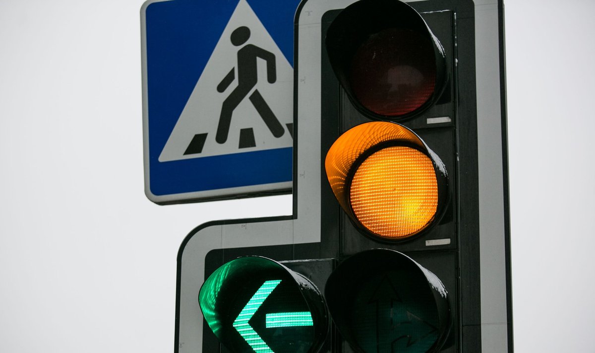 Darbų vykdymo metu galimi šviesoforų reguliavimo programų pakeitimai, keisis žaliųjų transporto koridorių veikimas, gali kisti įprasti šviesoforų reguliavimo režimai