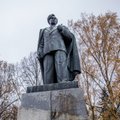 Сносить ли памятник Пятрасу Цвирке? У жителей Вильнюса категоричное мнение