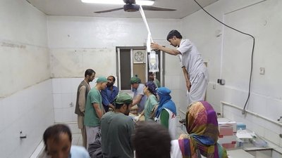 Gydytojai be sienų dirba po oro atakos prieš Kunduzo ligoninę