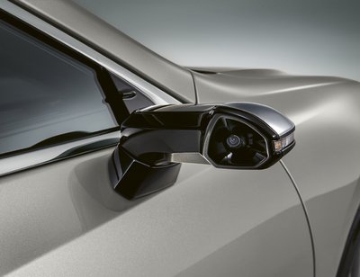 "Lexus" pristatė ES modelį su kameromis vietoje veidrodėlių