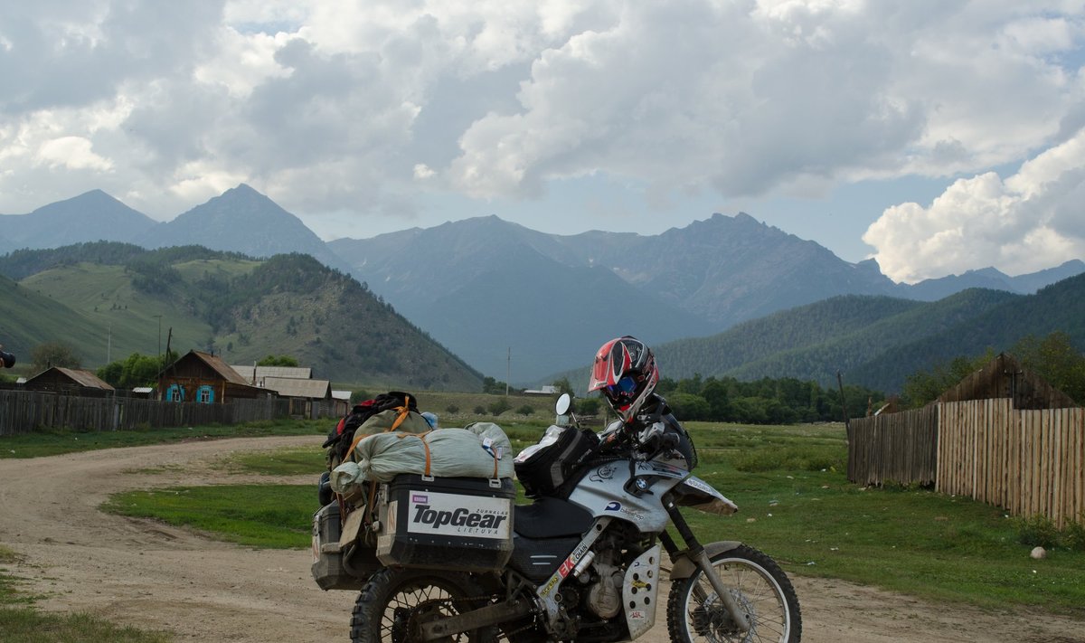 Motociklais aplink Baikalą