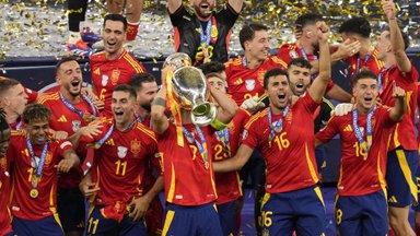 Сборная Испании победила Англию и стала четырехкратным чемпионом Европы
