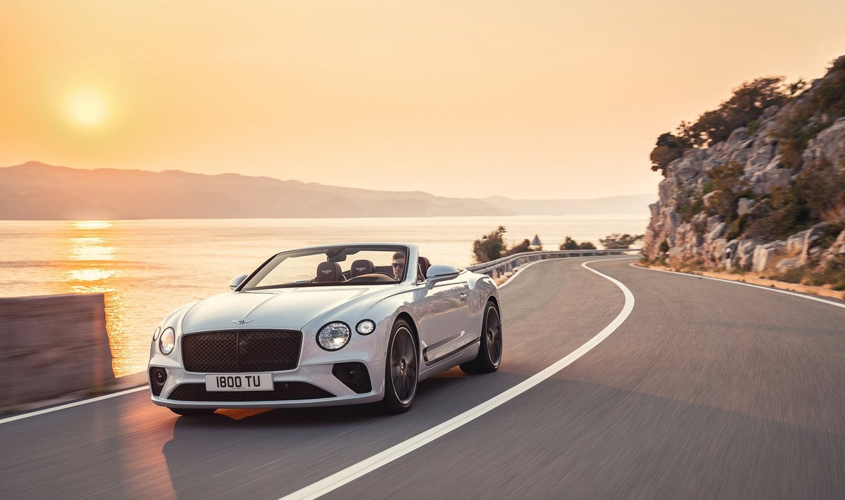 "Bentley" šimtmečio proga pristatė išskirtinius modelius