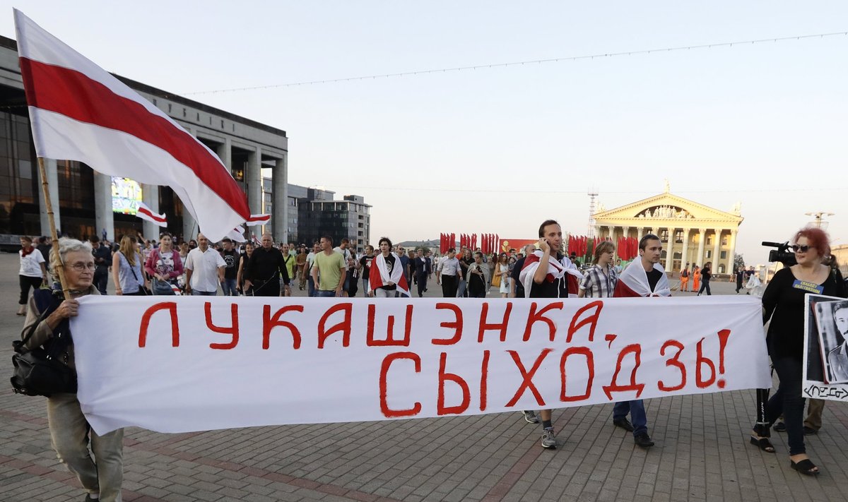 Minske įvyko opozicijos mitingas prieš rinkimų klastojimą