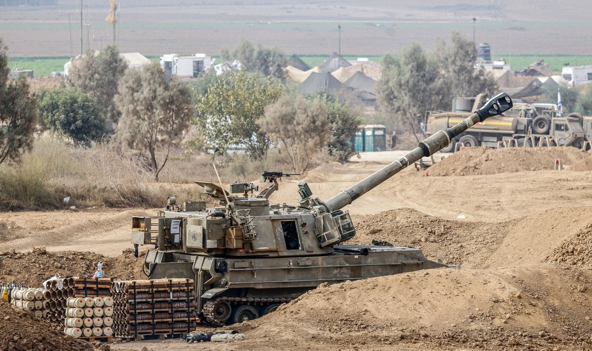 Izraelis pareiškė, kad padidino pajėgas Gazoje