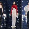 Per drąsų mados šou Paryžiuje „Givenchy“ modeliai podiumu žengė vos kūną dengiančiomis palaidinėmis bei suknelėmis
