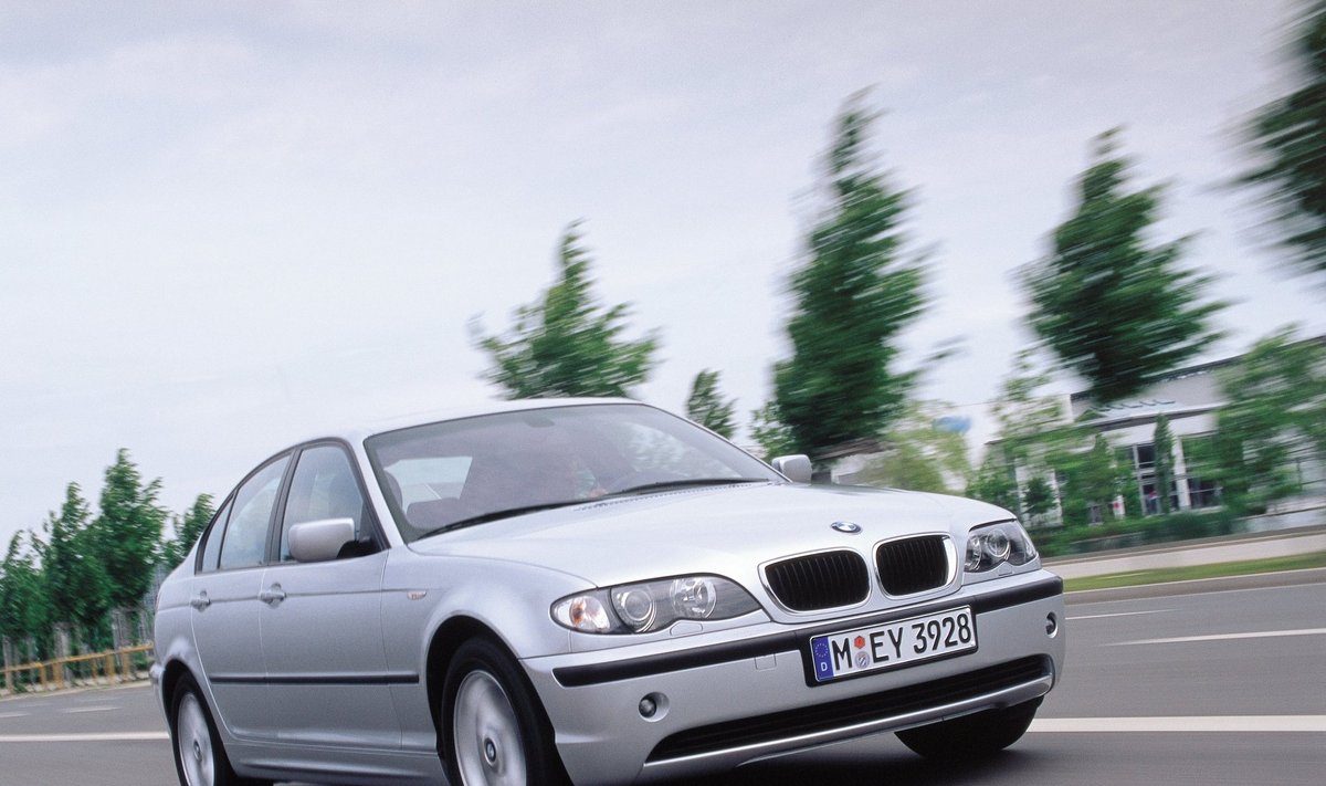 BMW 3-serija (2002 m.)