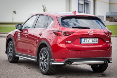 "Mazda CX-5"