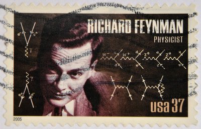 R. Feynmano garbei išleistas pašto ženklas su paprasčiausių diagramų atvaizdavimu