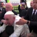 Vaizdo įrašas: popiežius neteko kantrybės