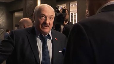 Лукашенко: военные РФ и Беларуси готовятся "как единая армия"