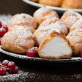 Plikytos tešlos pyragaičių desertų idėjos – Velykų desertus ruoškite su visa šeima