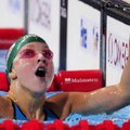 R. Meilutytė jaunimo pasaulio plaukimo čempionate savo taupyklę papildė dar dviem aukso medaliais