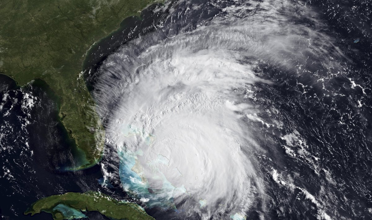 Uraganas Irena kelia grėsmę 65 mln. JAV gyventojų