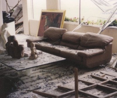 Taip atrodė penthauzas Monake po sprogimo 1988 m. Tada buvo sugadinta daug meno kūrinių.