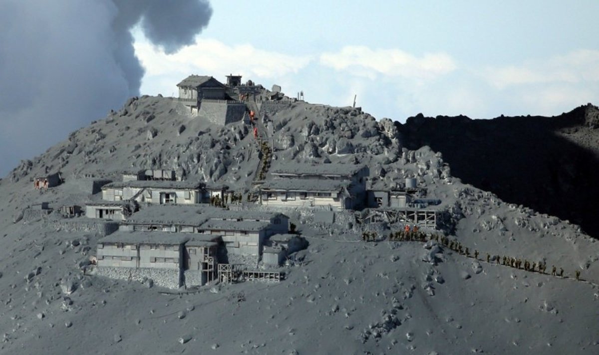 Japonijoje ant ugnikalnio atnaujinta paieška