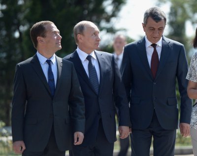 D. Medvedevas, V. Putinas ir S. Meniaila