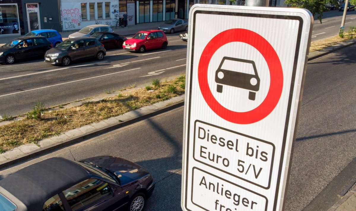 Įsigaliojo dyzelinių automobilių draudimas keliose Hamburgo gatvėse