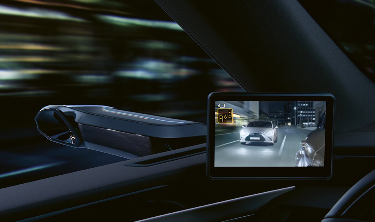 "Lexus" pristatė ES modelį su kameromis vietoje veidrodėlių