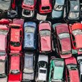Automobilių ardymo problema: verslai šešėlyje ir pavojingos atliekos gamtoje