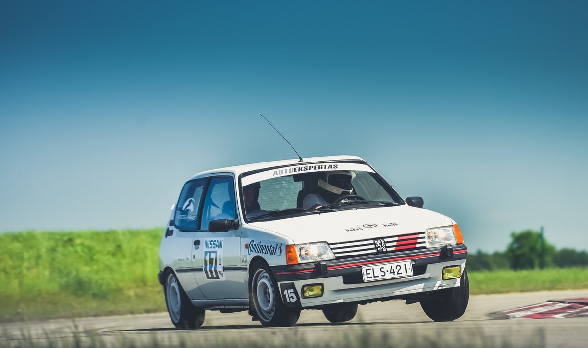 "Press rally" akimirkos: kodėl maži automobiliai laimi