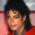 Apie galimą Michaelo Jacksono tvirkinimą prabilusios aukos sukėlė skandalą ir sulaukė žvaigždės gerbėjų kirčio