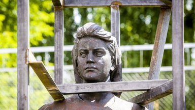 Sowieckie rzeźby z Zielonego mostu mogą zostać wykorzystane przeciwko Litwie