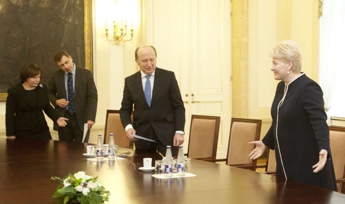 Dalia Grybauskaitė susitinka su vyriausybės atstovais