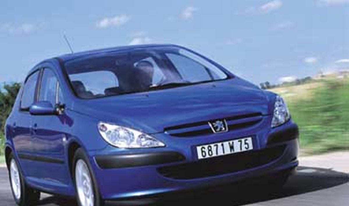 Radikaliai atnaujintas prancūziškas kompaktinės klasės automobilis. Išsiskiria itin plačia benzininių ir turbodyzelinių HDI tipo variklių gama. Į automobilį gali būti montuojami 1,4 l 75 AG, 1,6 l 110 AG, 2,0 l 138 AG benzininiai ir 1,4l 70 AG bei 2,0 l 90 ir 110 AG turbodyzeliniai varikliai. Kaina – nuo 42500 Lt. Automobilį pristato oficialus “Peugeot” importuotojas Lietuvoje – bendrovė “Žibintas” (tel. 22-35-05).