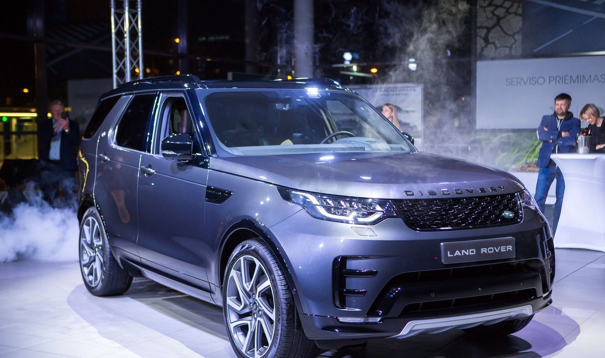 Vilniuje pristatytas naujos kartos "Land Rover Discovery"