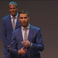 C. Ronaldo atiteko Portugalijos metų futbolininko trofėjus