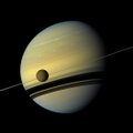 10 įspūdingiausių Saturno sistemos kadrų