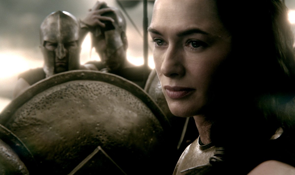 Lena Headey filme "300: Imperijos gimimas" (AcmeFilm nuotr.)