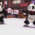 Kinijoje gatvės šokių sugebėjimus demonstravo  robotai