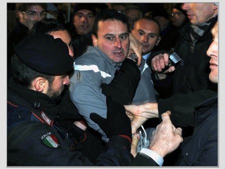 Įtariamasis užpuolimu Massimo Tartaglia 
