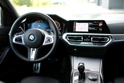 Naujo 3 serijos BMW testas: sportiškų formų atgavimas