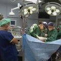 Po daugiau kaip parą trukusios operacijos Australijoje atskirtos Siamo dvynės